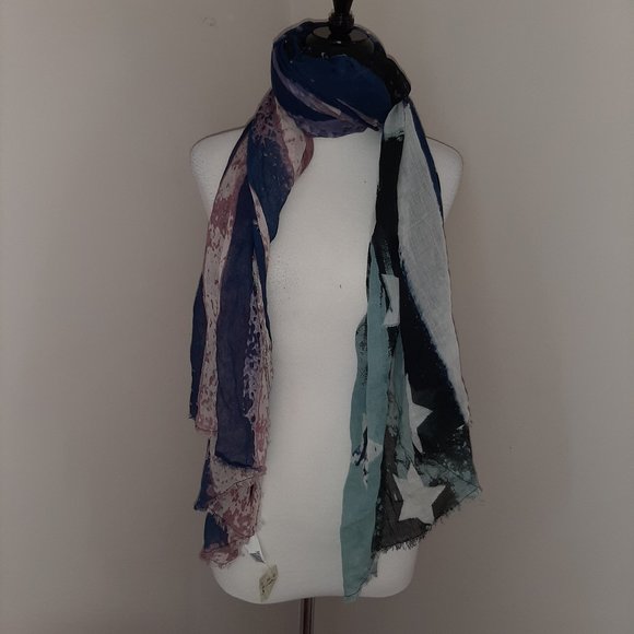 NWT American Eagle American Flag Scarf